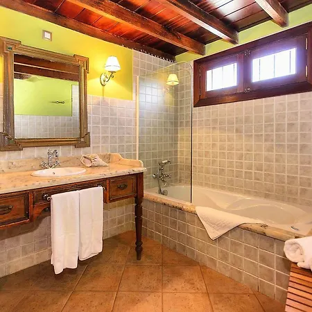 Casa Lola Y Juan, Troja *