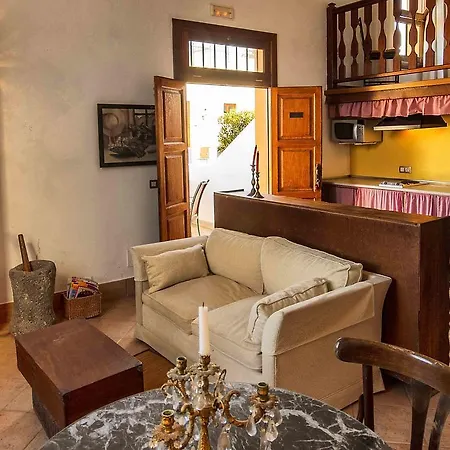 Casa Lola Y Juan, Troja Villa *